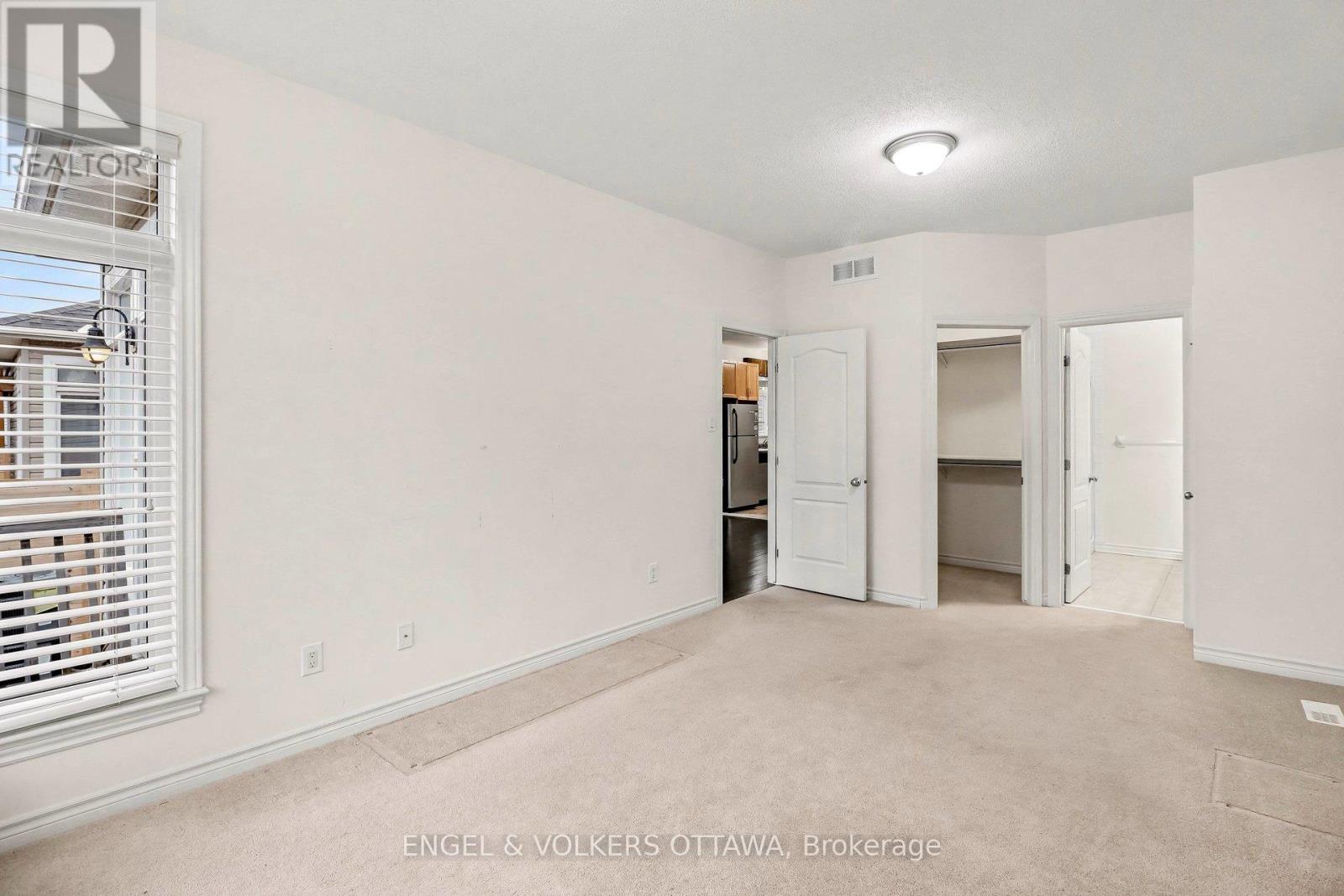 257 Bulrush Crescent, Ottawa, Ontario  K1T 0E5 - Photo 17 - X12953560