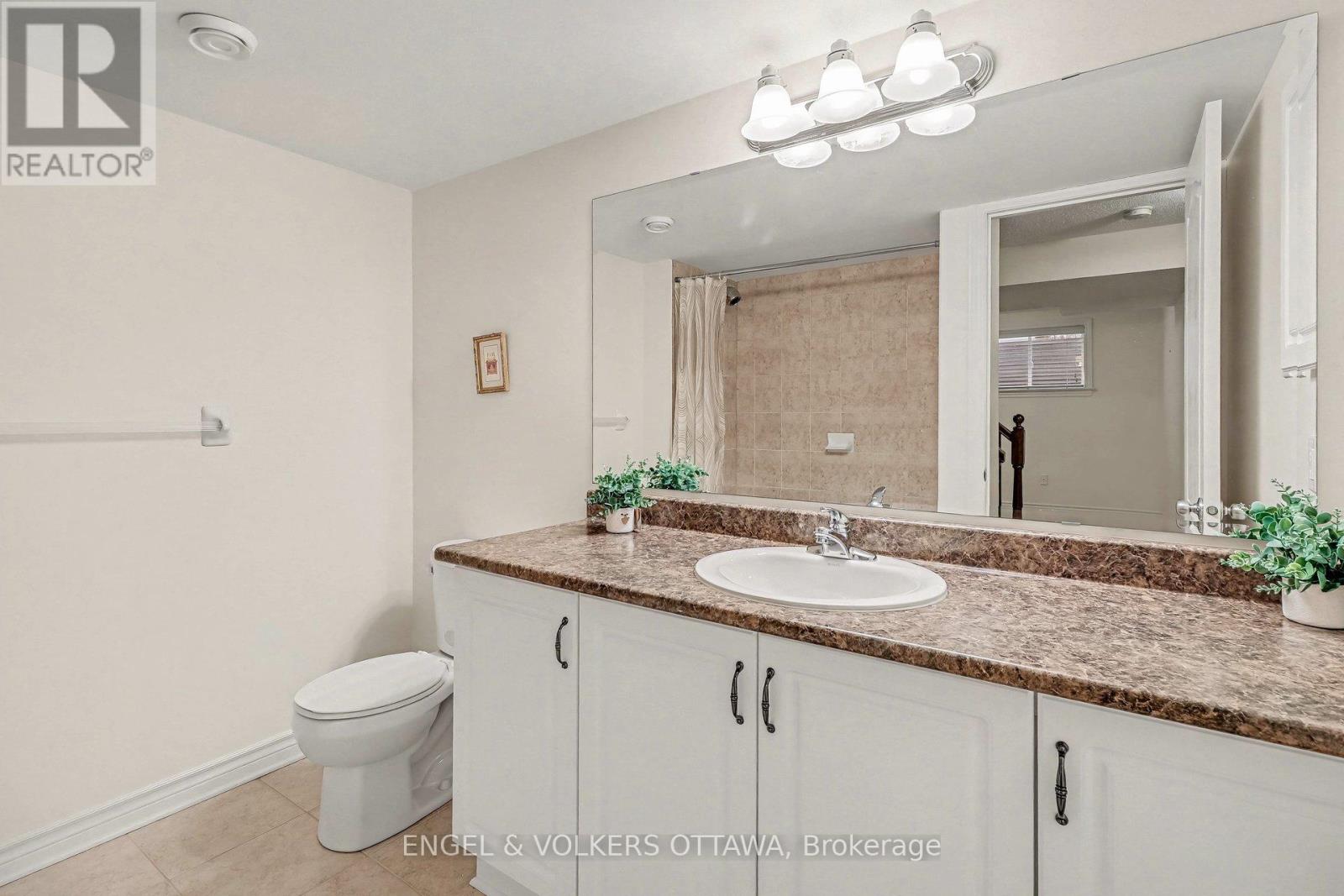 257 Bulrush Crescent, Ottawa, Ontario  K1T 0E5 - Photo 22 - X12953560