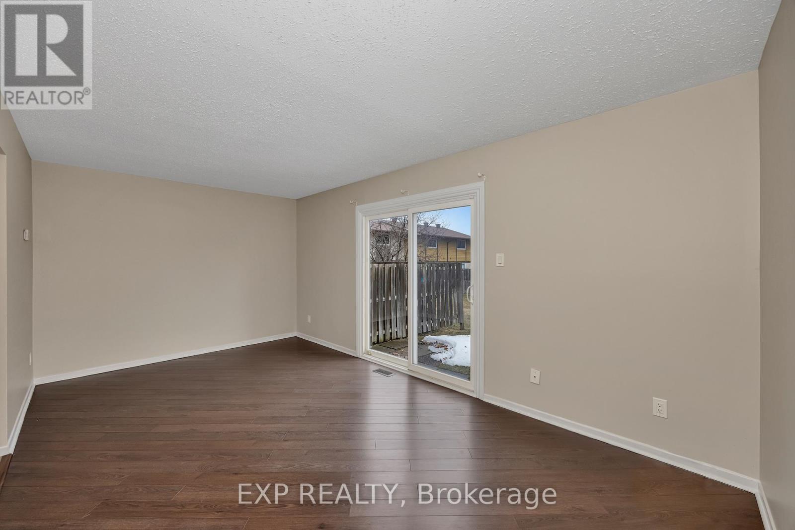 104 - 2570 Southvale Crescent, Ottawa, Ontario  K1B 5B7 - Photo 15 - X12953574