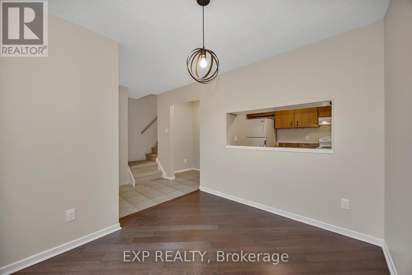 104 - 2570 Southvale Crescent, Ottawa, Ontario  K1B 5B7 - Photo 6 - X12953574