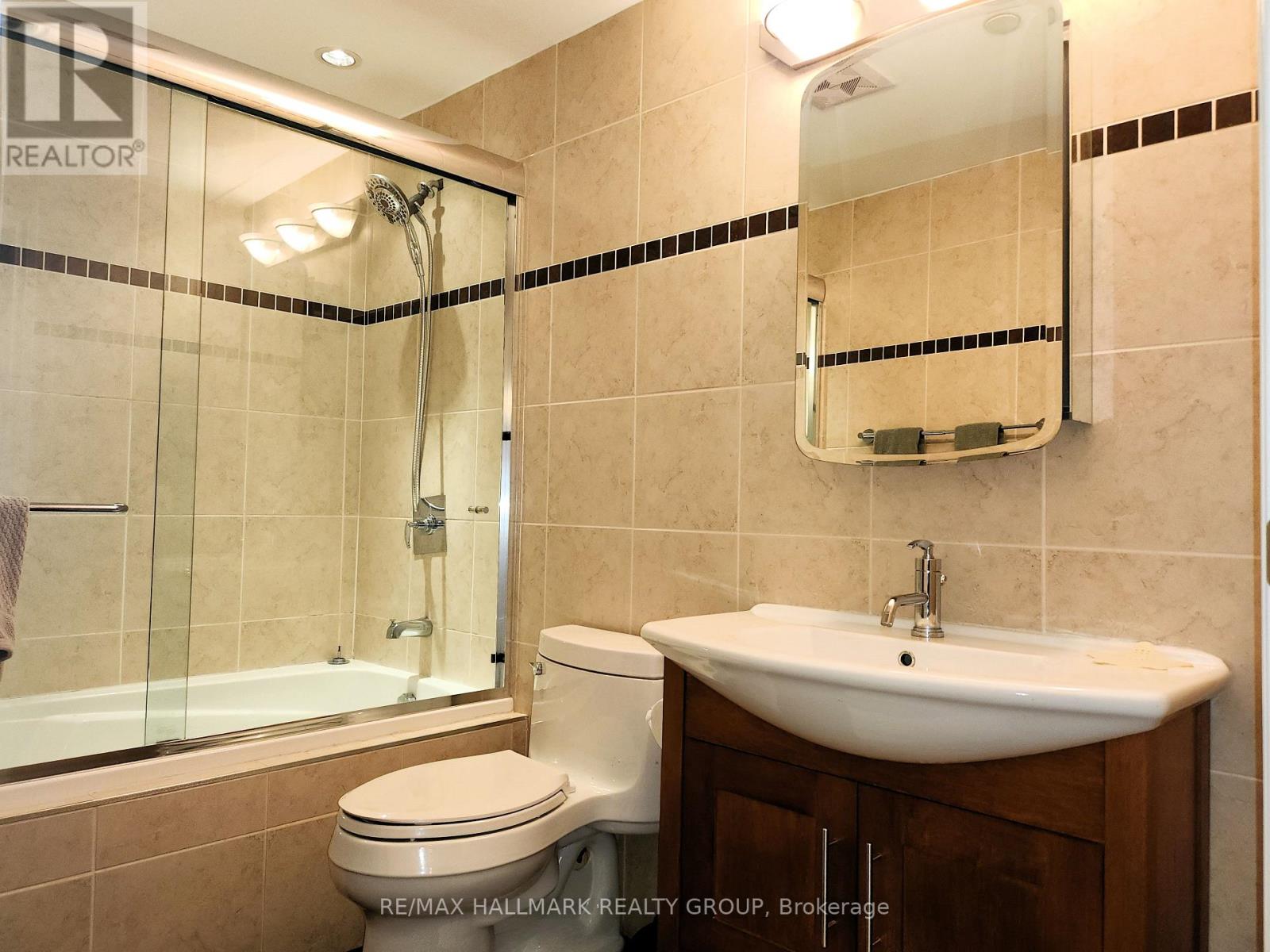 704 - 90 George Street, Ottawa, Ontario  K1N 0A8 - Photo 4 - X12953578