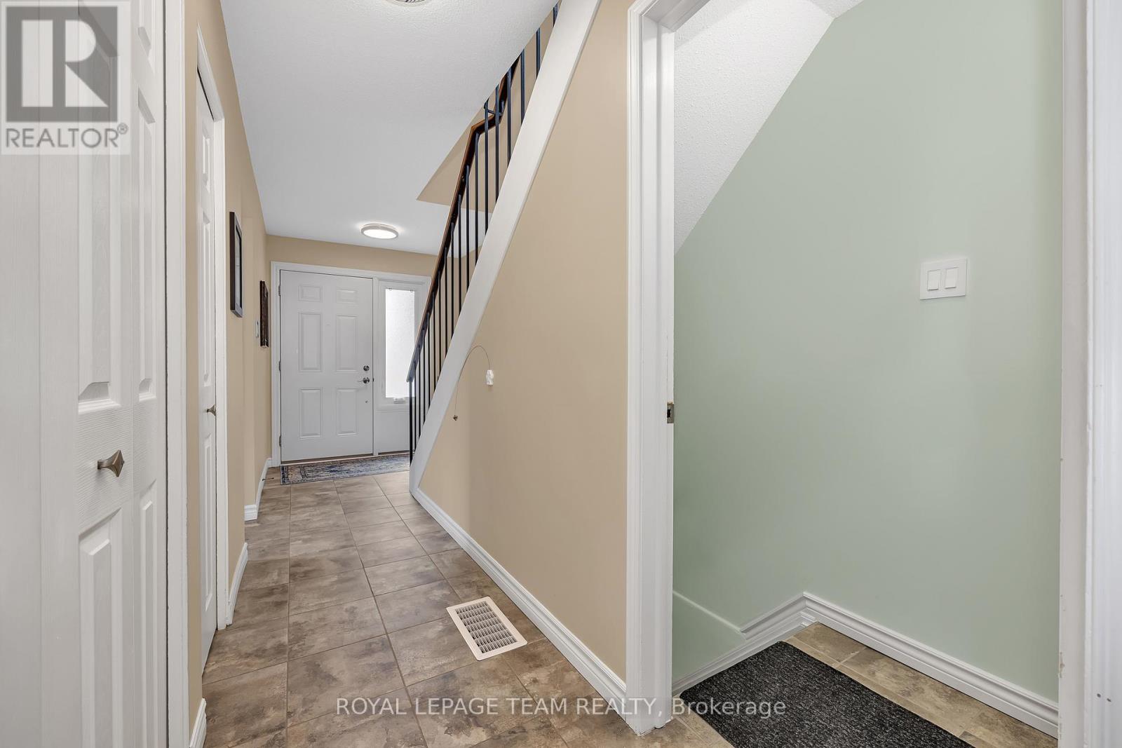 123 - 837 Eastvale Drive, Ottawa, Ontario  K1J 7T5 - Photo 25 - X12953582