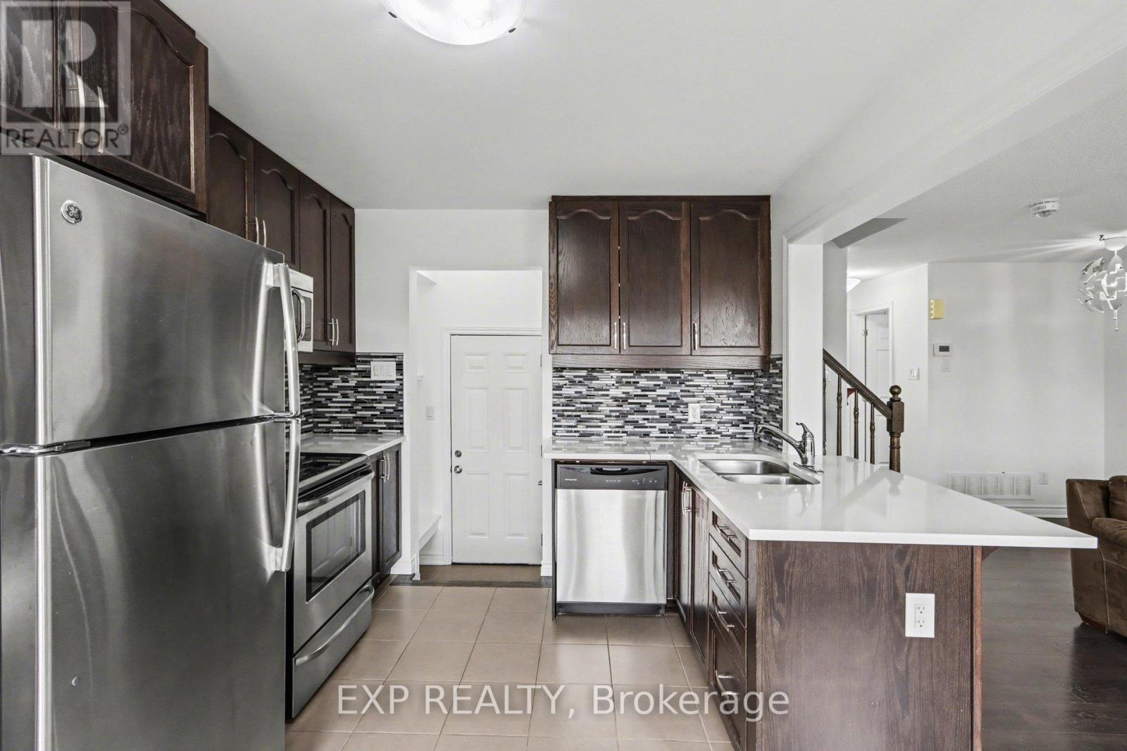 342 Astelia Crescent, Ottawa, Ontario  K2S 0W7 - Photo 11 - X12953614