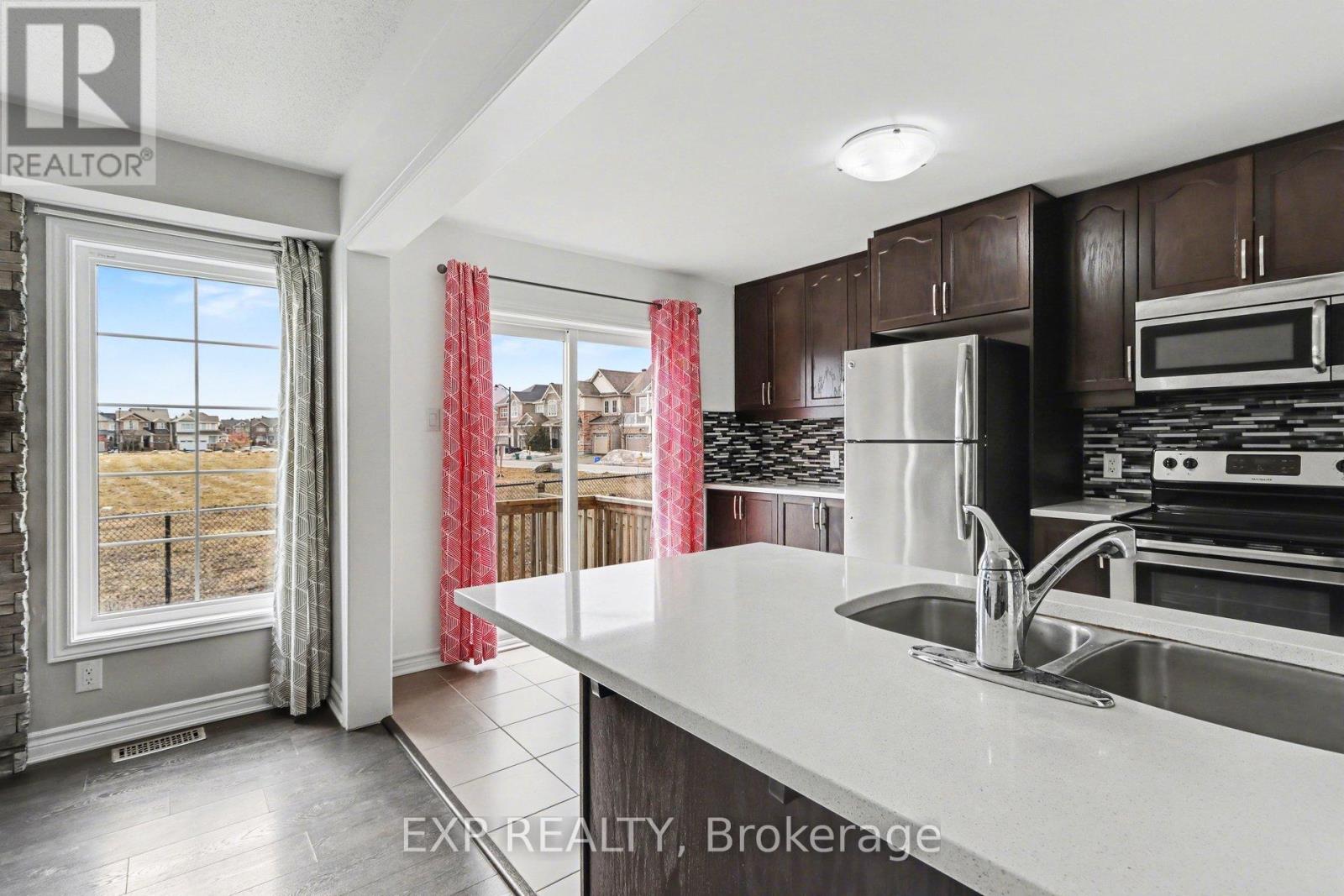 342 Astelia Crescent, Ottawa, Ontario  K2S 0W7 - Photo 14 - X12953614