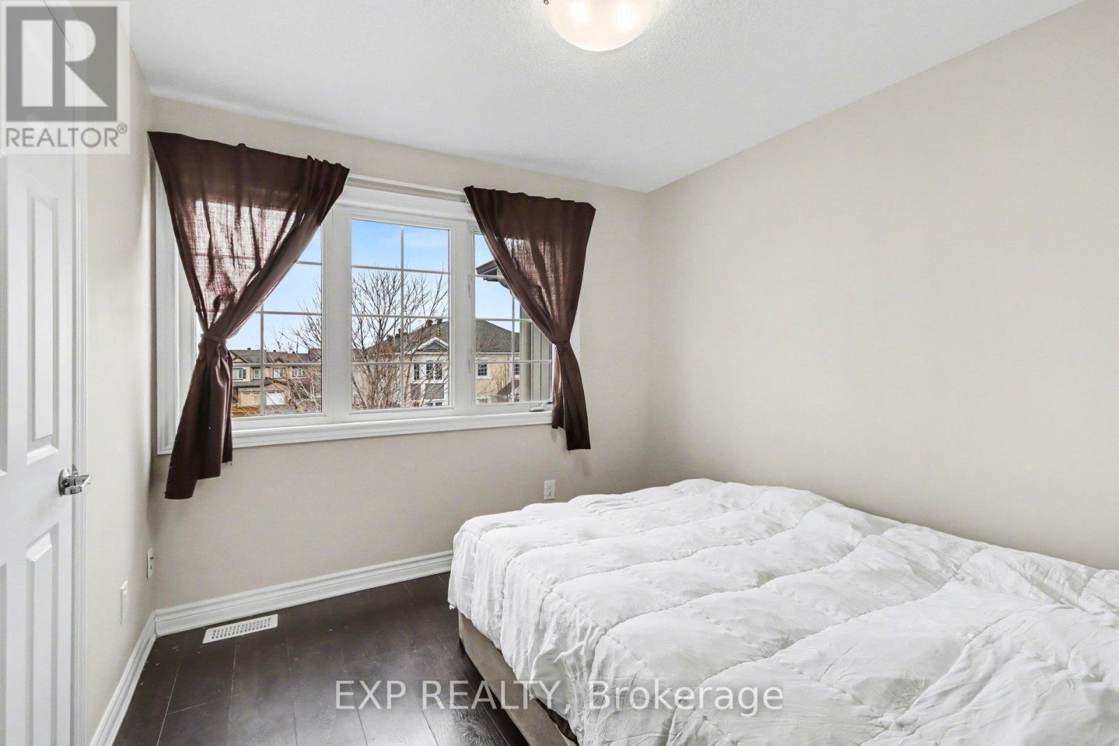 342 Astelia Crescent, Ottawa, Ontario  K2S 0W7 - Photo 18 - X12953614