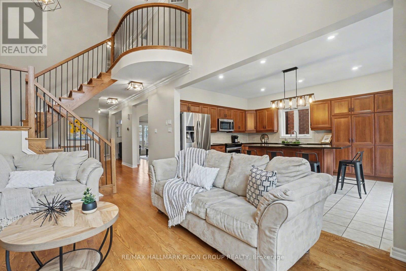 139 Borealis Crescent, Ottawa, Ontario  K1K 4T8 - Photo 11 - X12953660