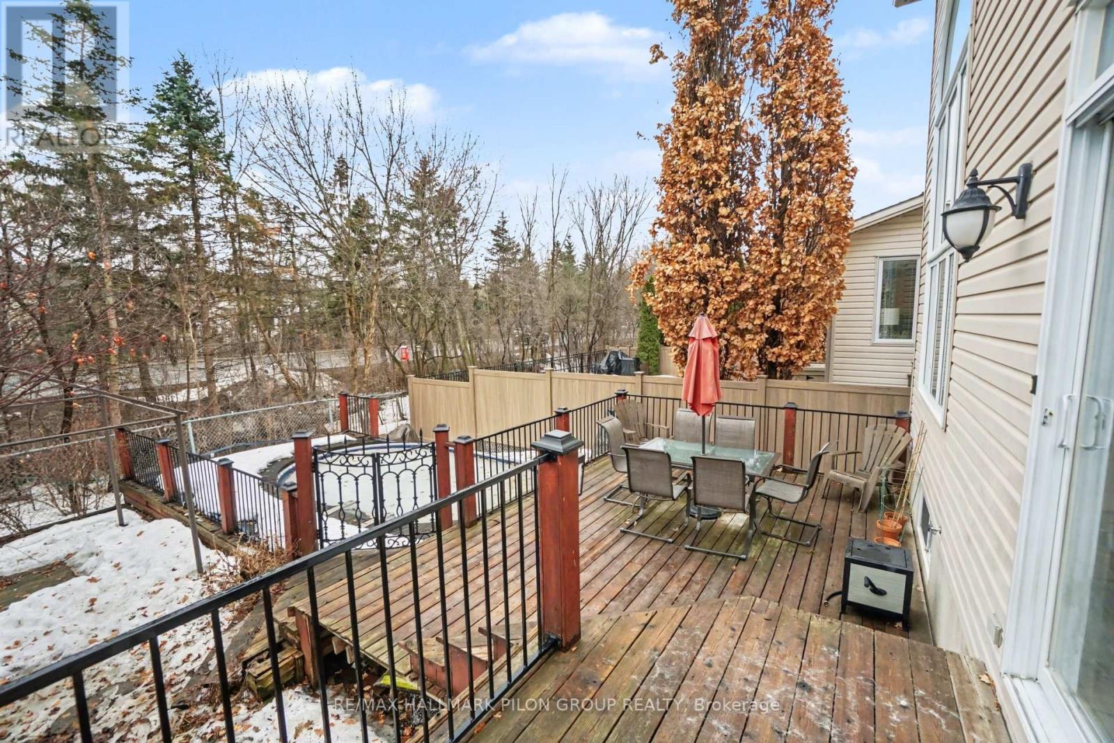 139 Borealis Crescent, Ottawa, Ontario  K1K 4T8 - Photo 24 - X12953660