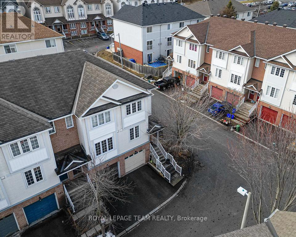 295 Gershwin Private, Ottawa, Ontario  K2H 1G5 - Photo 4 - X12953676