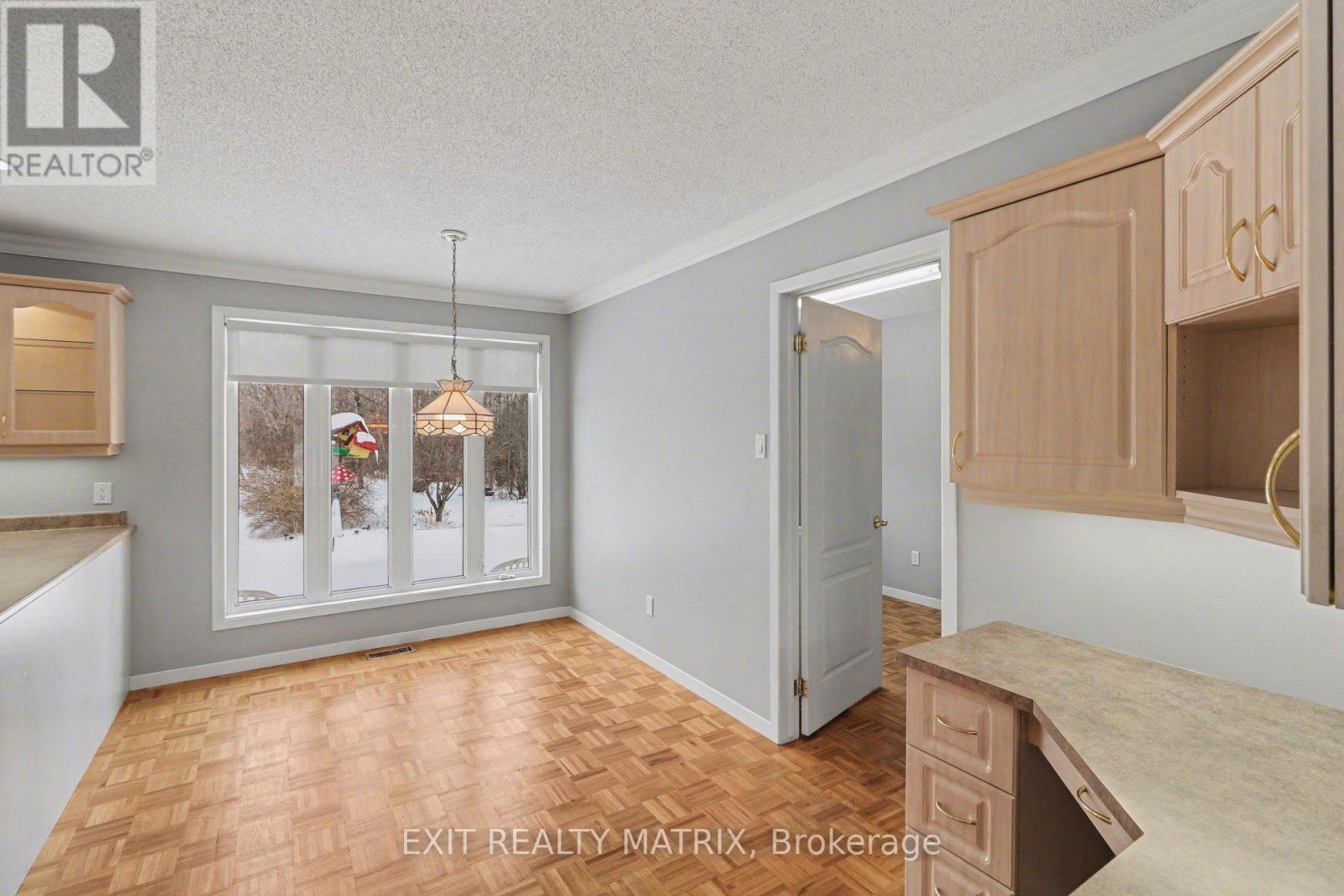 8329 Rodney Farm Drive, Ottawa, Ontario  K0A 2P0 - Photo 16 - X12953698