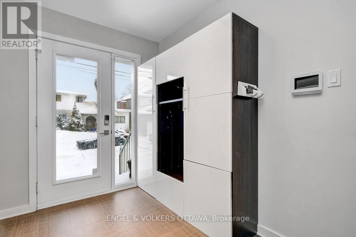 32 Sims Avenue, Ottawa, Ontario  K1Y 3K1 - Photo 4 - X12953728