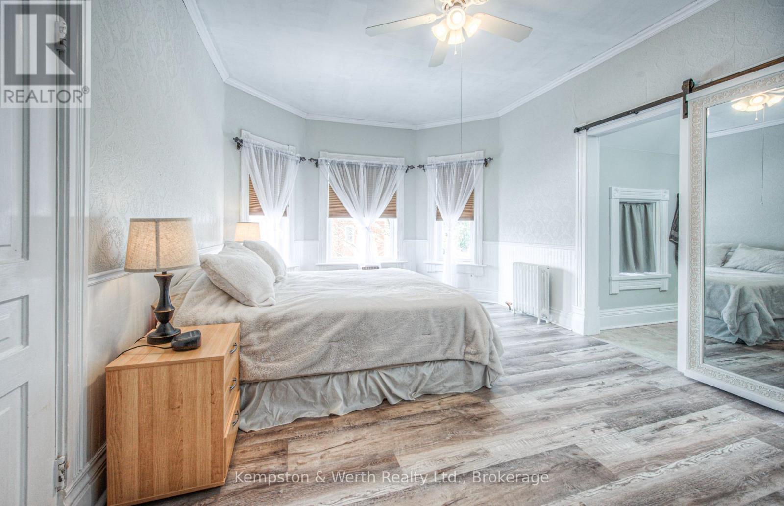 333 Barber Avenue N, North Perth (Listowel), Ontario  N4W 1R8 - Photo 21 - X12661780