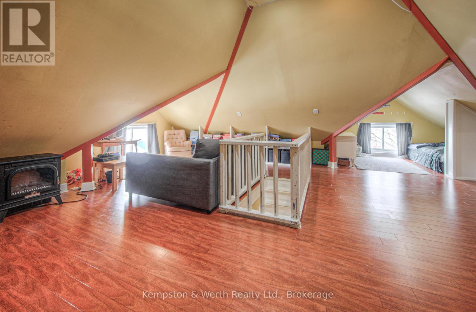 333 Barber Avenue N, North Perth (Listowel), Ontario  N4W 1R8 - Photo 34 - X12661780