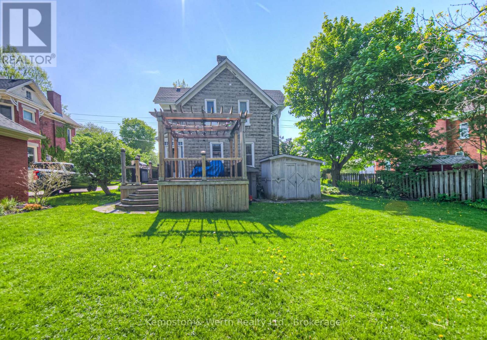 333 Barber Avenue N, North Perth (Listowel), Ontario  N4W 1R8 - Photo 37 - X12661780