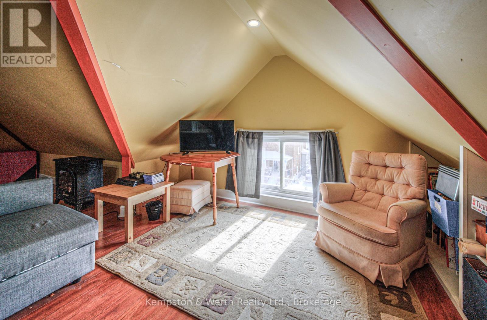 333 Barber Avenue N, North Perth (Listowel), Ontario  N4W 1R8 - Photo 35 - X12661780