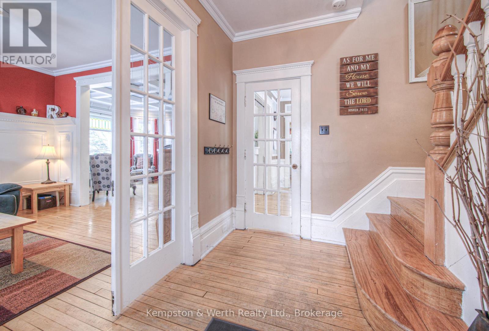 333 Barber Avenue N, North Perth (Listowel), Ontario  N4W 1R8 - Photo 7 - X12661780