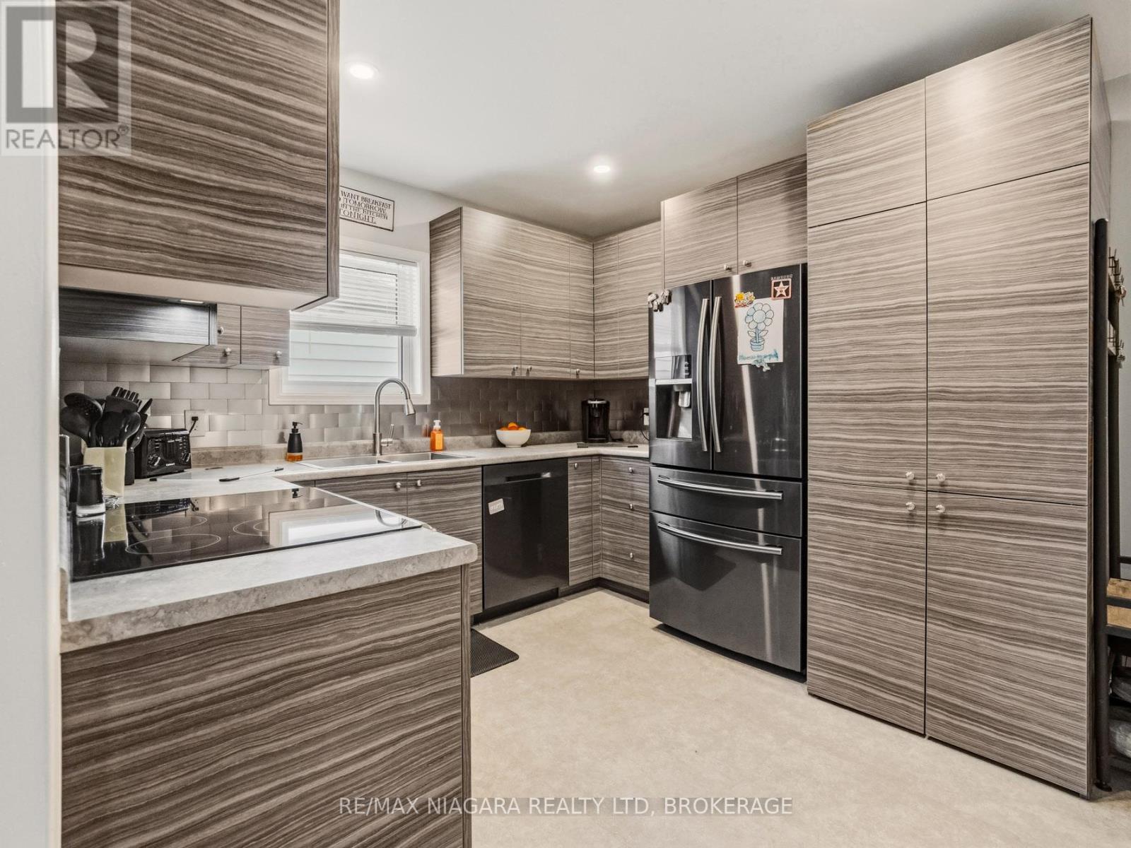 198 Murray Street, Fort Erie, Ontario  L2A 2B6 - Photo 8 - X12953540