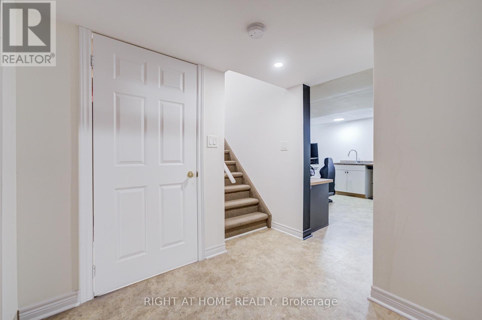 79 The Queensway Way, Barrie, Ontario  L4M 7J3 - Photo 31 - S12952022