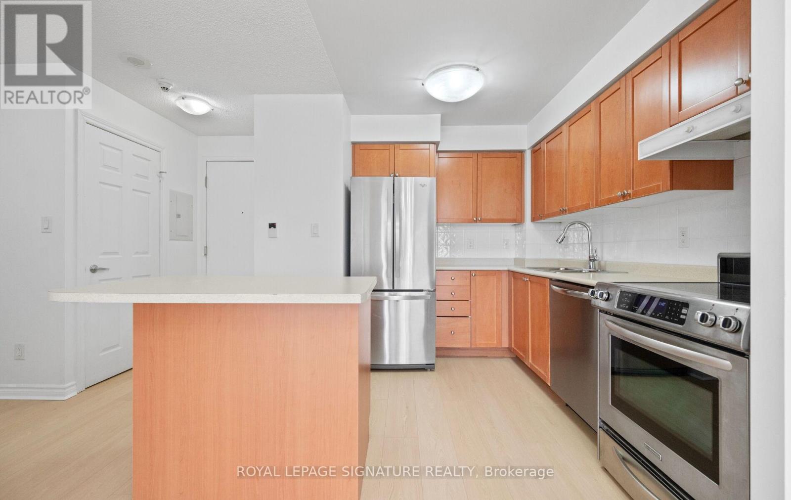 1508 - 3880 Duke Of York Boulevard, Mississauga, Ontario  L5B 4M7 - Photo 9 - W12773672