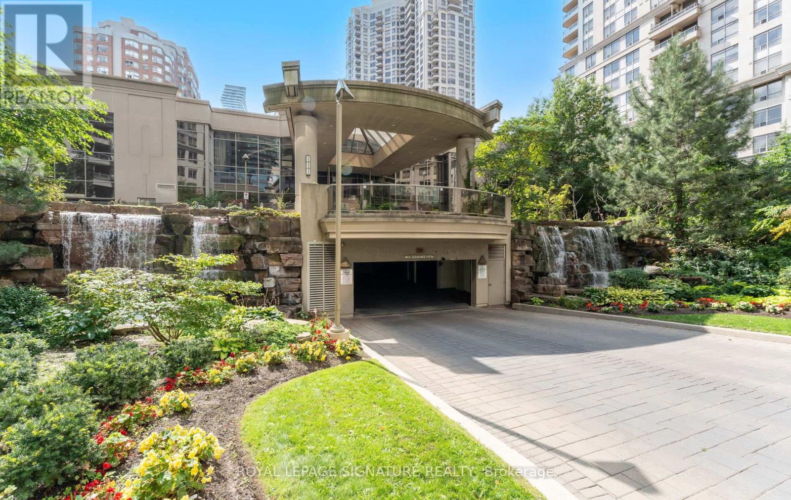 1508 - 3880 Duke Of York Boulevard, Mississauga, Ontario  L5B 4M7 - Photo 30 - W12773672