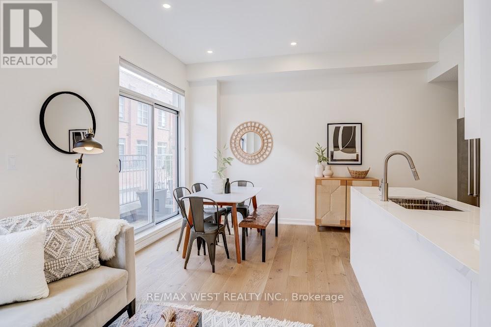 3 - 1396 Bloor Street W, Toronto, Ontario  M6P 4H6 - Photo 10 - W12952792