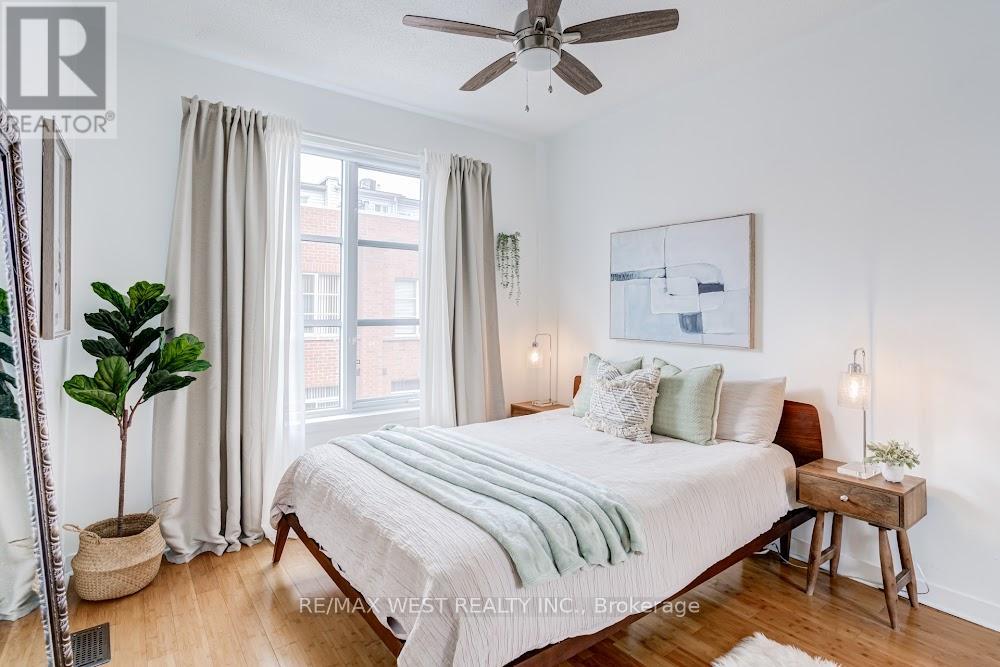 3 - 1396 Bloor Street W, Toronto, Ontario  M6P 4H6 - Photo 16 - W12952792