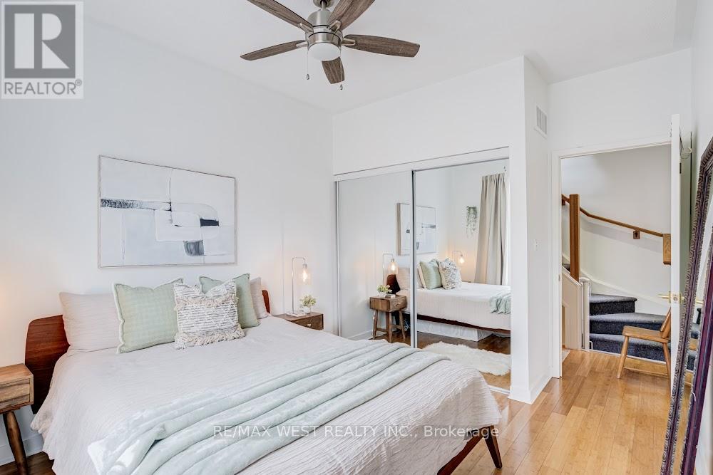 3 - 1396 Bloor Street W, Toronto, Ontario  M6P 4H6 - Photo 17 - W12952792