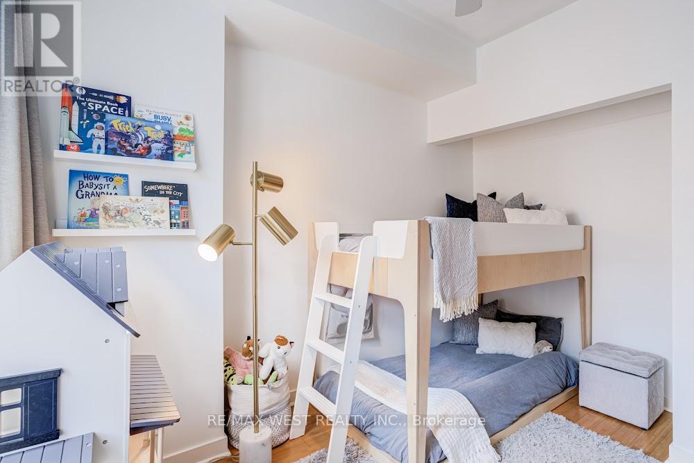 3 - 1396 Bloor Street W, Toronto, Ontario  M6P 4H6 - Photo 19 - W12952792