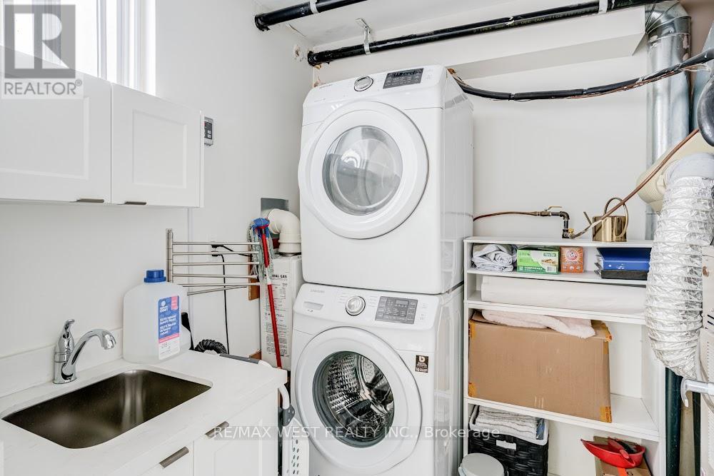 3 - 1396 Bloor Street W, Toronto, Ontario  M6P 4H6 - Photo 22 - W12952792