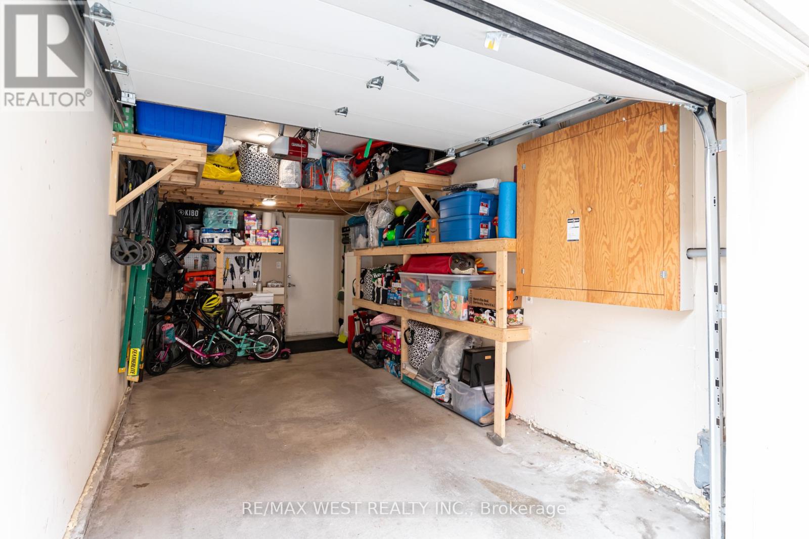 3 - 1396 Bloor Street W, Toronto, Ontario  M6P 4H6 - Photo 33 - W12952792