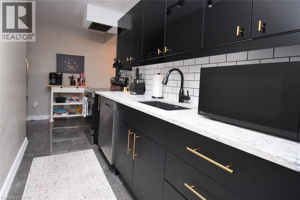 15 Nicklaus Drive Unit# 11, Hamilton, Ontario  L8K 5J5 - Photo 7 - 40815776