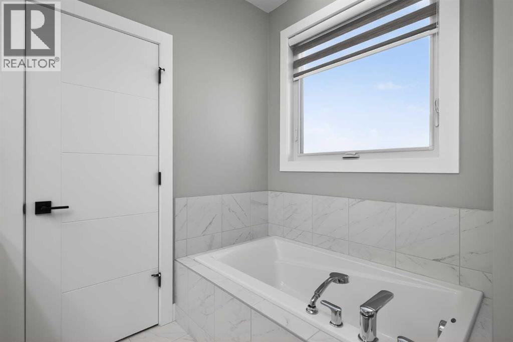 167 Yorkstone Way SW, Calgary, Alberta  T2X 4S3 - Photo 28 - A2295135