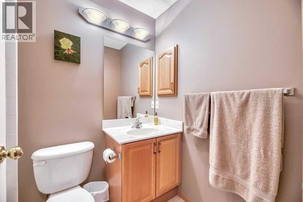 141 West Creek Crescent, Chestermere, Alberta  T1X 1H3 - Photo 29 - A2296511