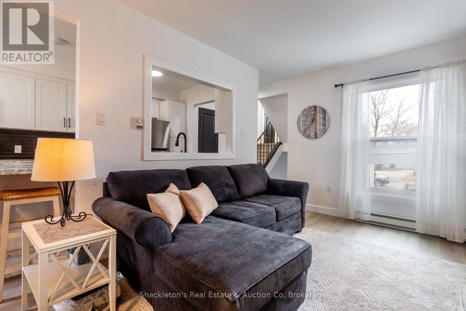 442 Glastonbury Drive, Stratford, Ontario  N5A 7G9 - Photo 12 - X12953716