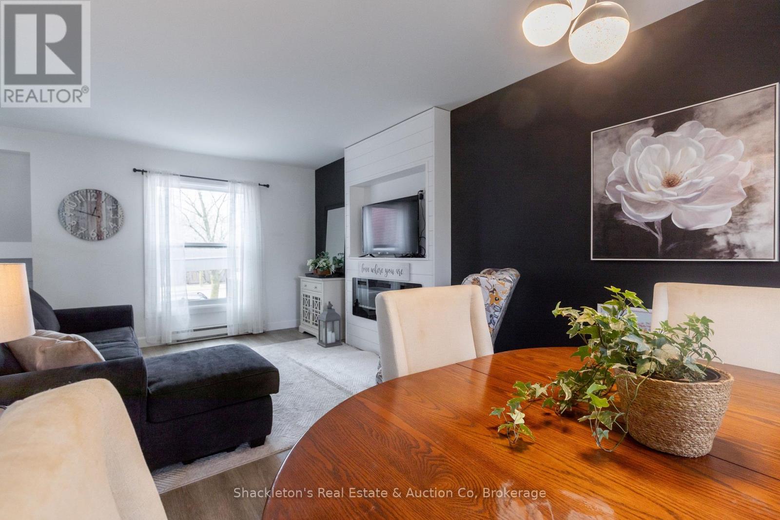 442 Glastonbury Drive, Stratford, Ontario  N5A 7G9 - Photo 15 - X12953716