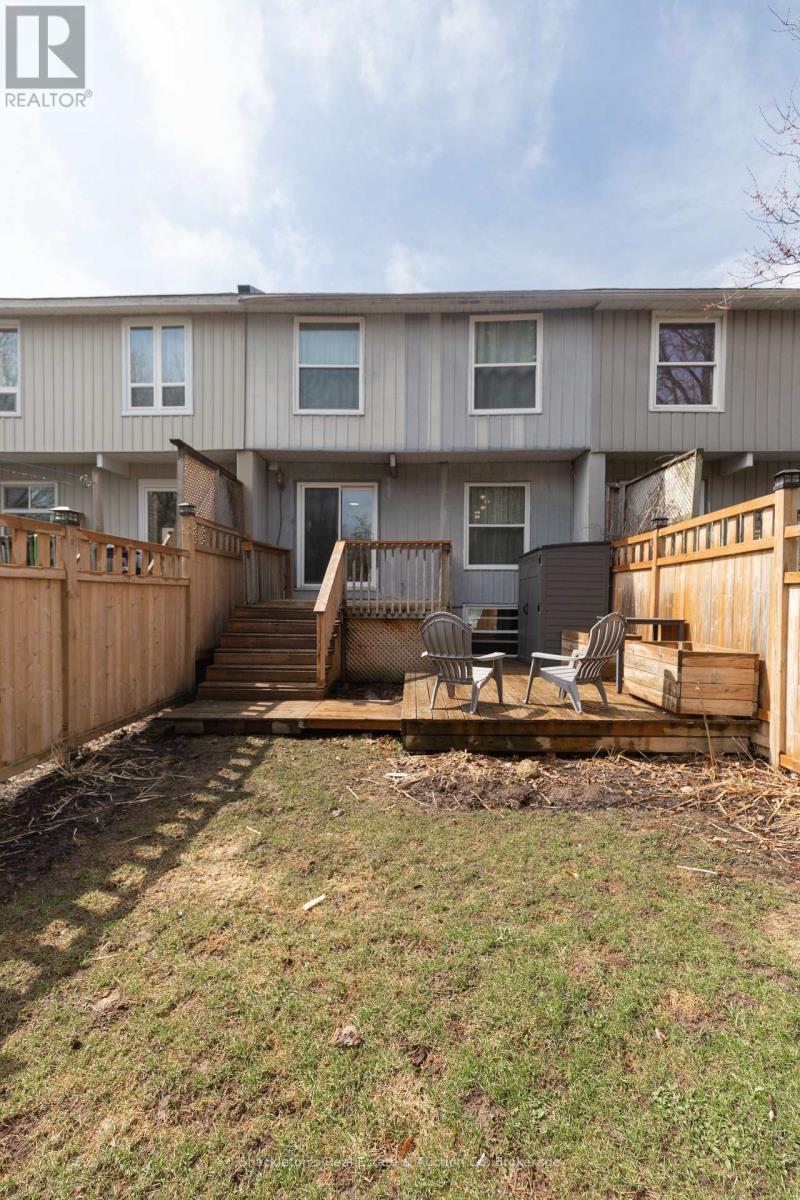 442 Glastonbury Drive, Stratford, Ontario  N5A 7G9 - Photo 33 - X12953716