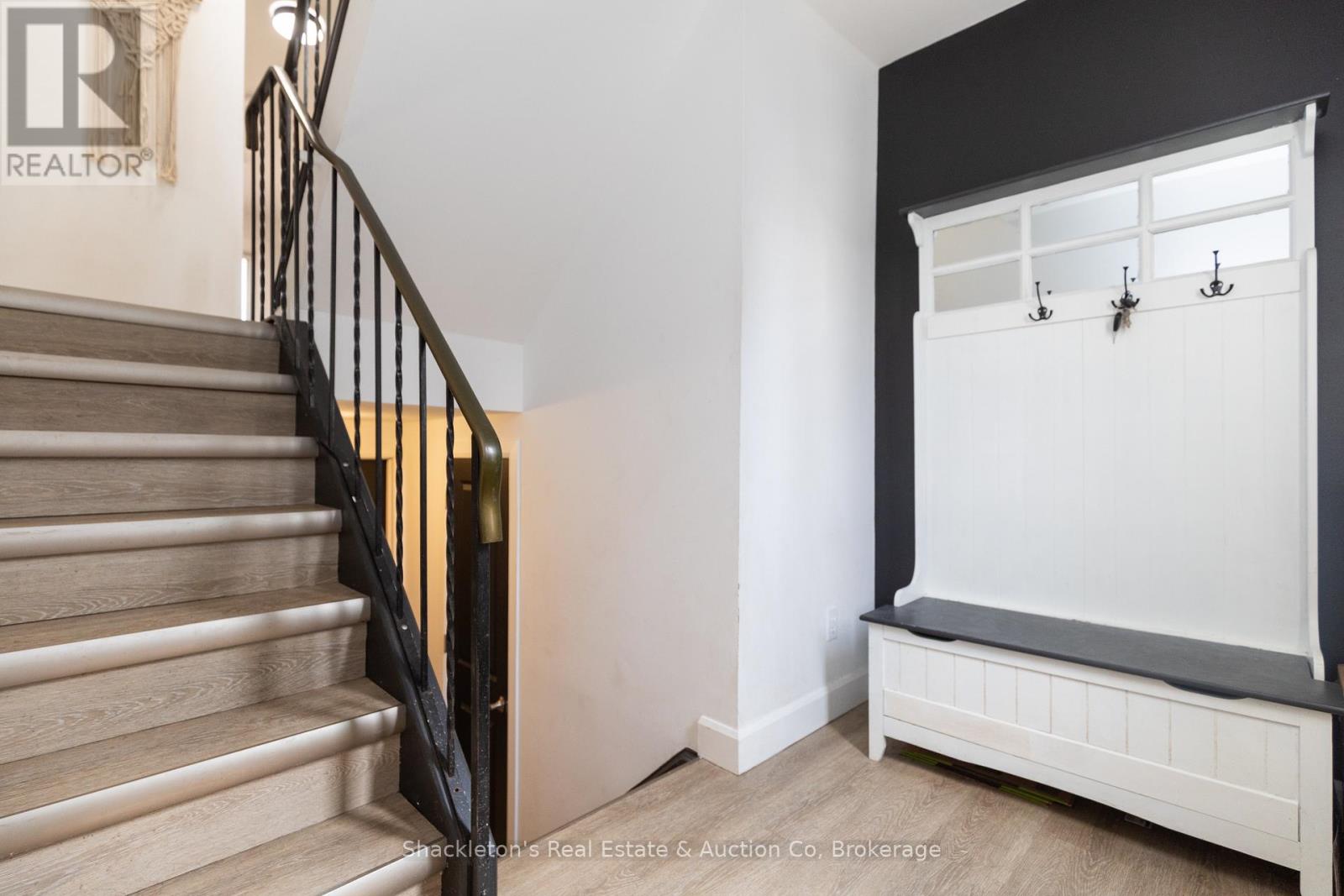 442 Glastonbury Drive, Stratford, Ontario  N5A 7G9 - Photo 5 - X12953716