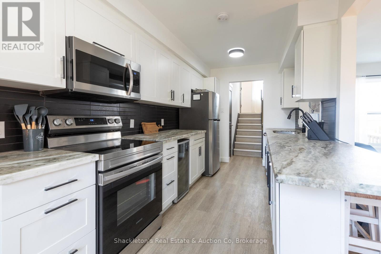 442 Glastonbury Drive, Stratford, Ontario  N5A 7G9 - Photo 7 - X12953716