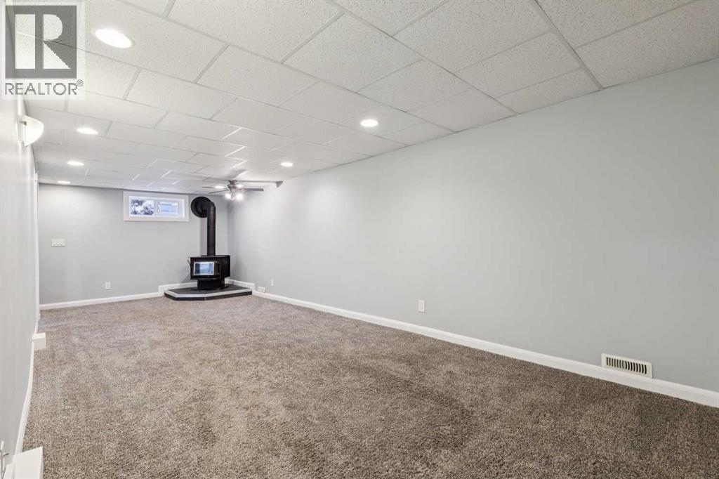 40 Henefer Road SW, Calgary, Alberta  T2V 3B4 - Photo 19 - A2296635