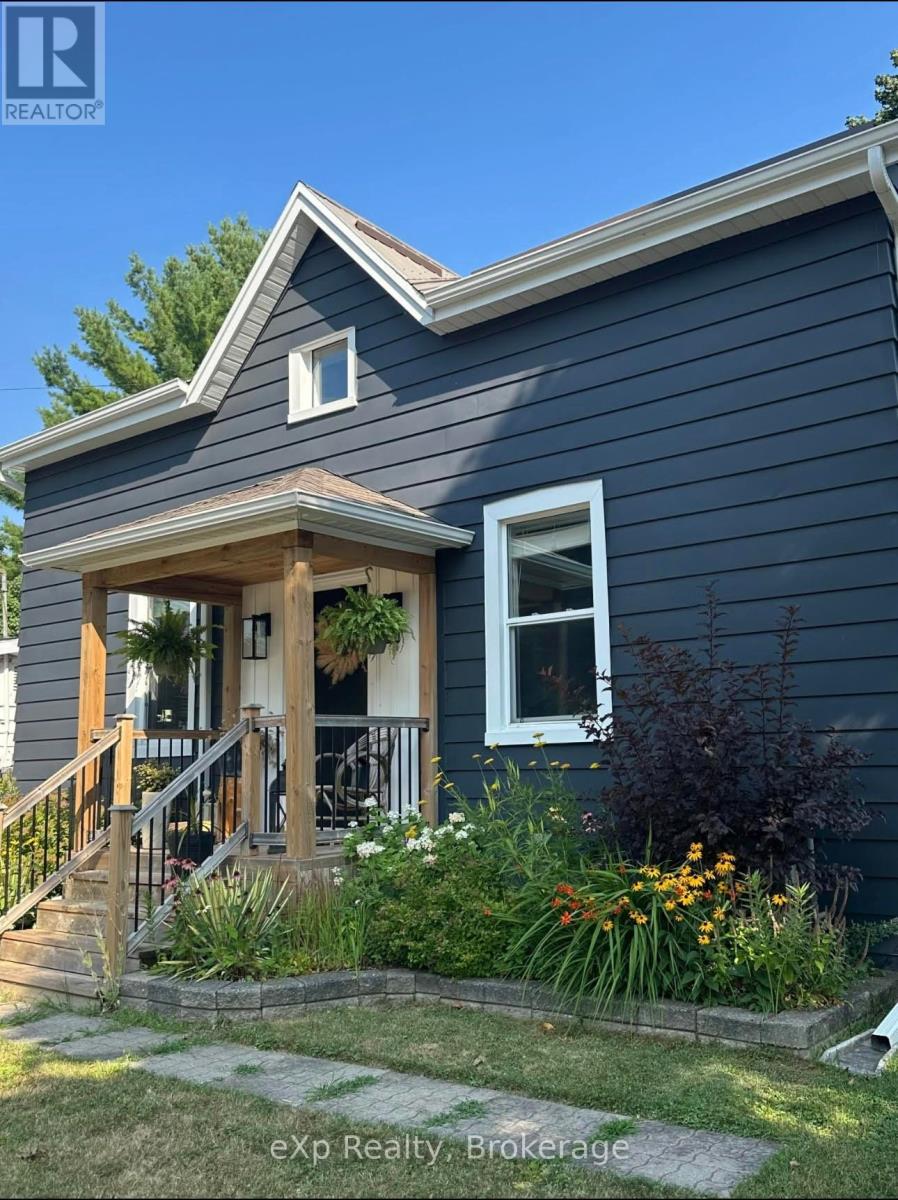 255 Waterloo Street, Wellington North, Ontario  N0G 2L3 - Photo 3 - X12953718