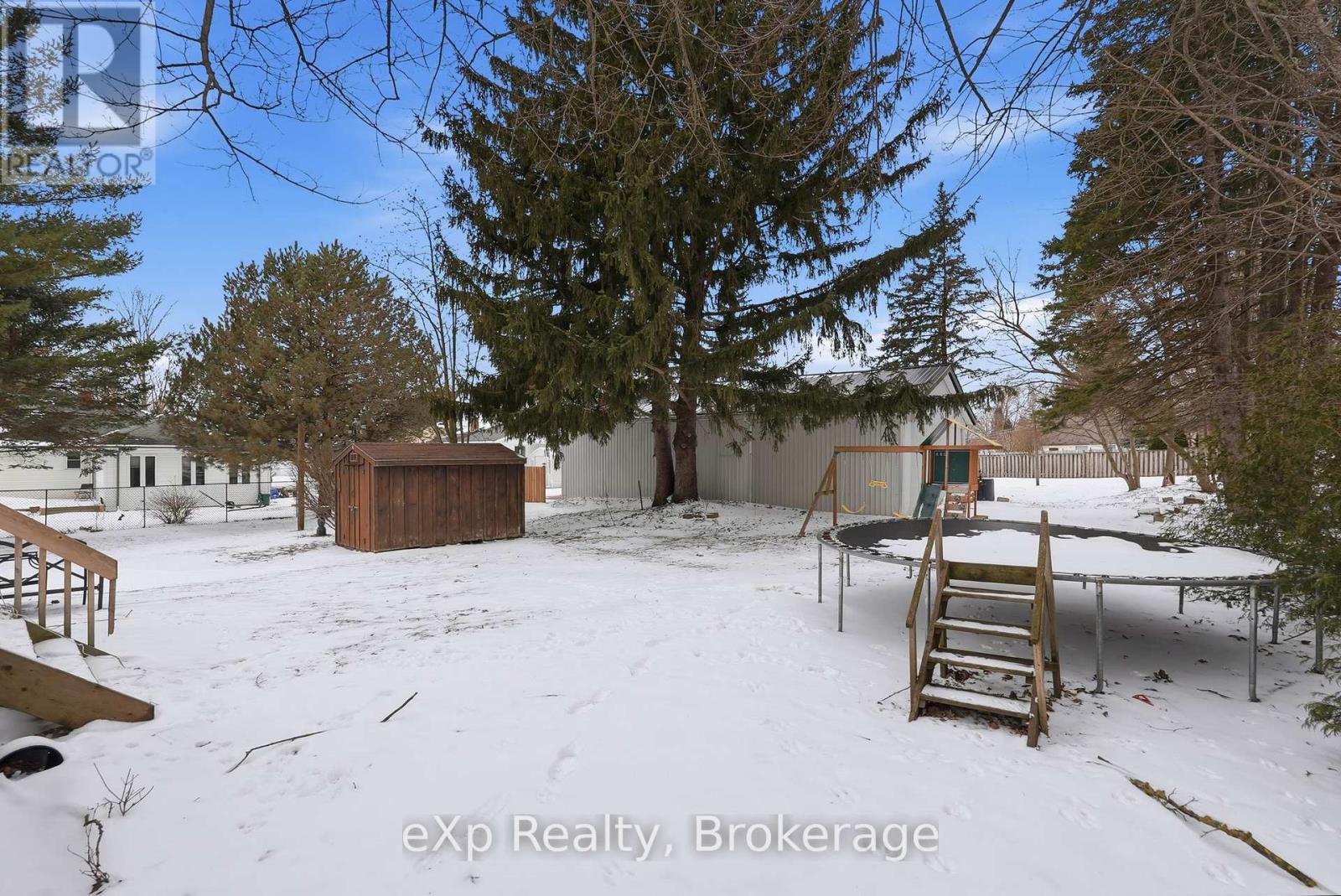 255 Waterloo Street, Wellington North, Ontario  N0G 2L3 - Photo 38 - X12953718