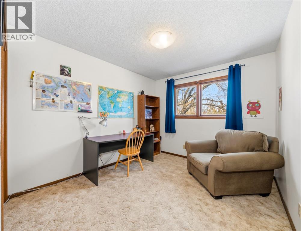 19 Scenic Green NW, Calgary, Alberta  T3L 1A1 - Photo 29 - A2296929