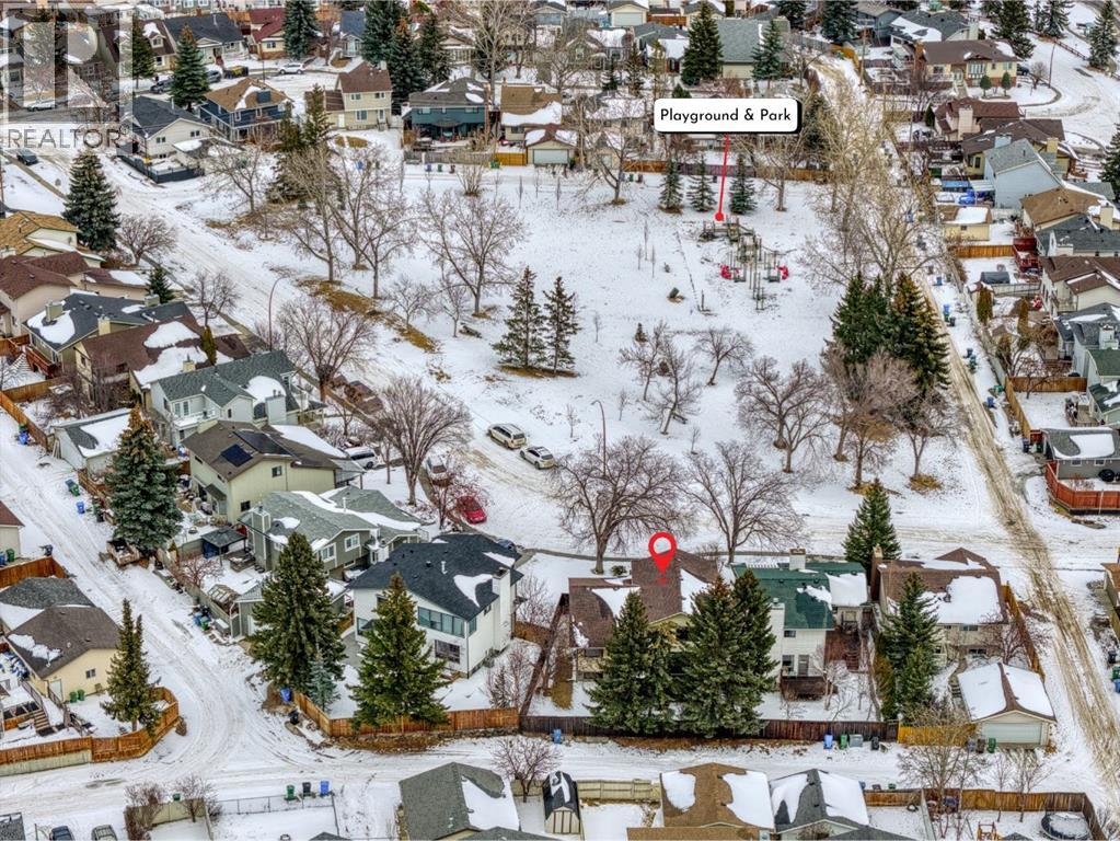 19 Scenic Green NW, Calgary, Alberta  T3L 1A1 - Photo 40 - A2296929