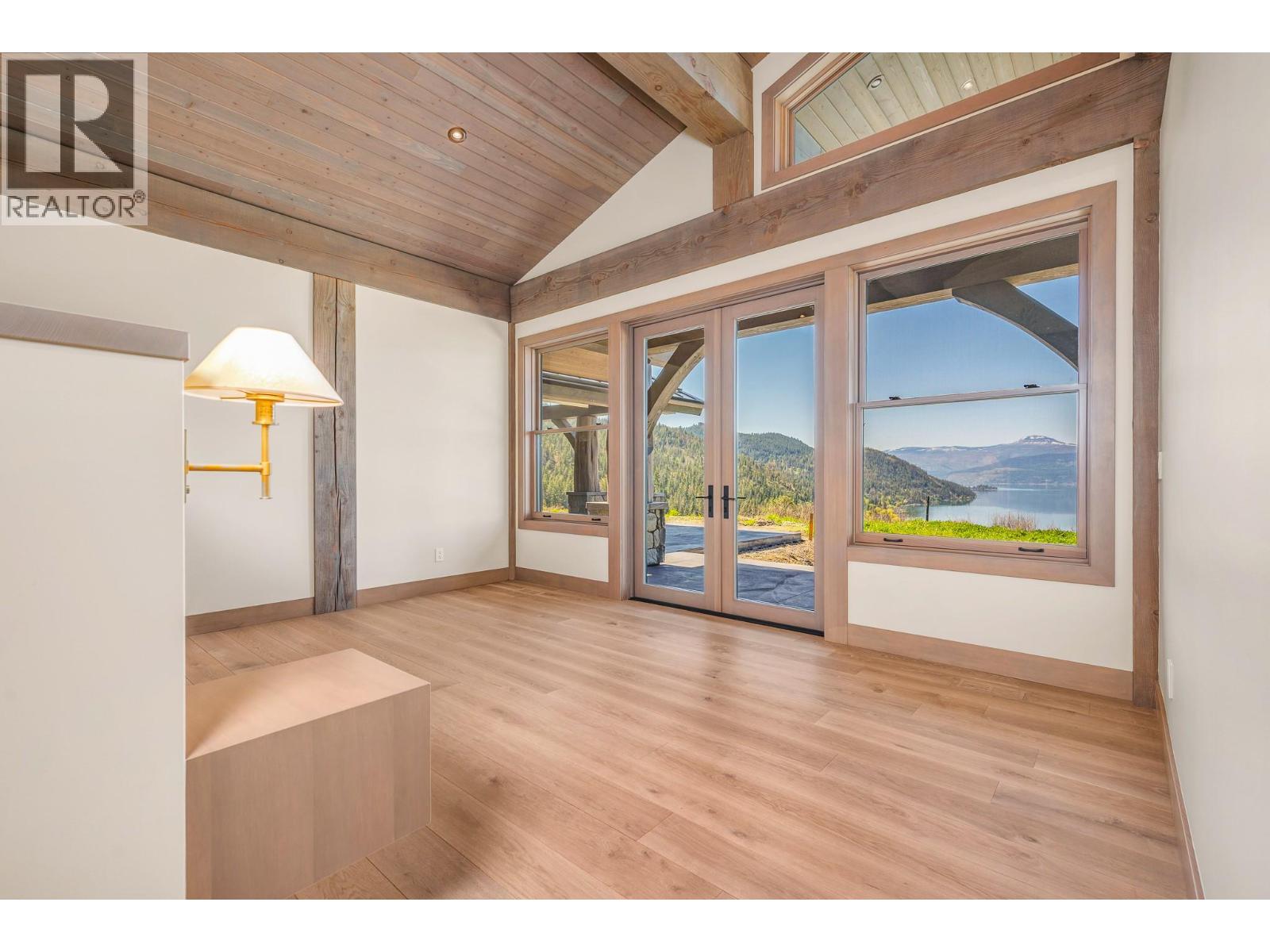 8399 Bench Row Road, Vernon, British Columbia  V1H 1H3 - Photo 15 - 10380460