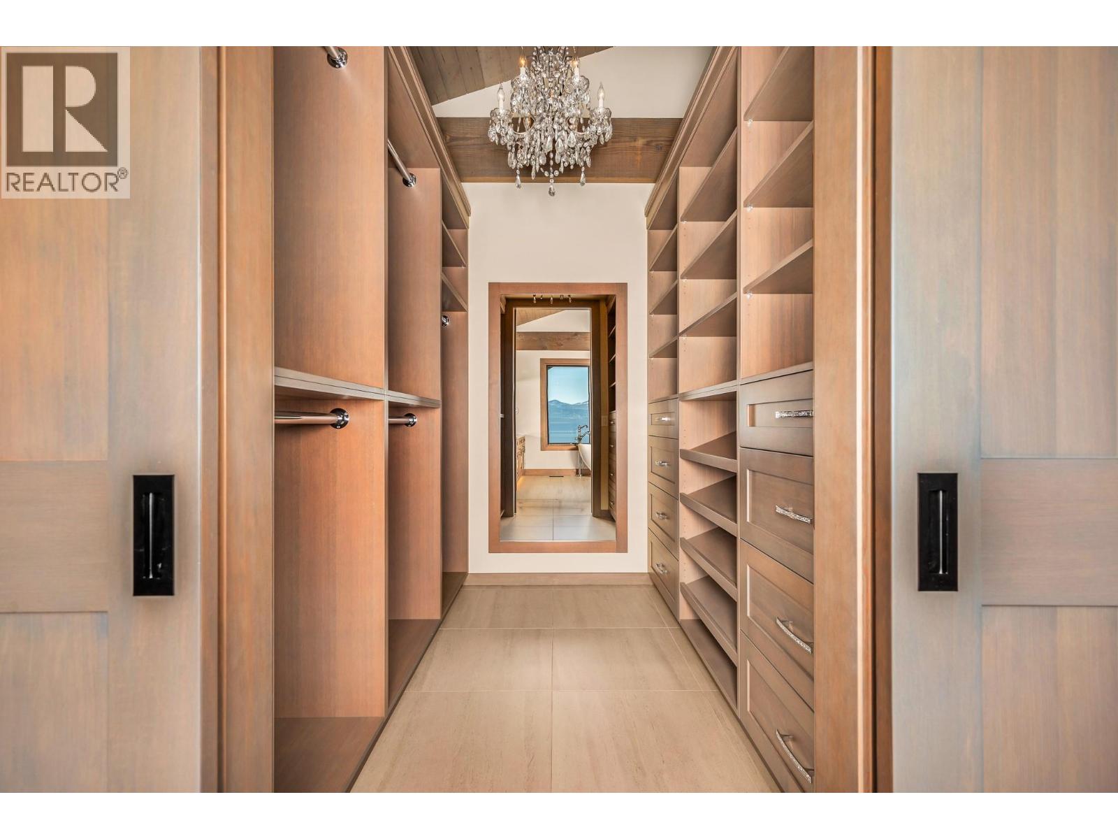 8399 Bench Row Road, Vernon, British Columbia  V1H 1H3 - Photo 17 - 10380460