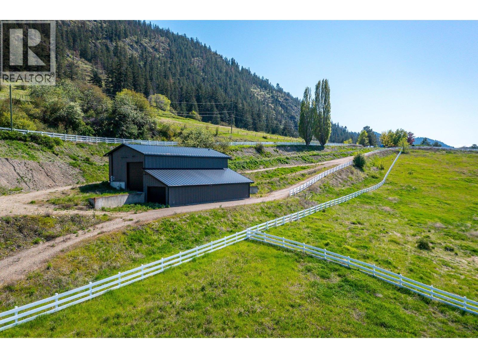 8399 Bench Row Road, Vernon, British Columbia  V1H 1H3 - Photo 25 - 10380460