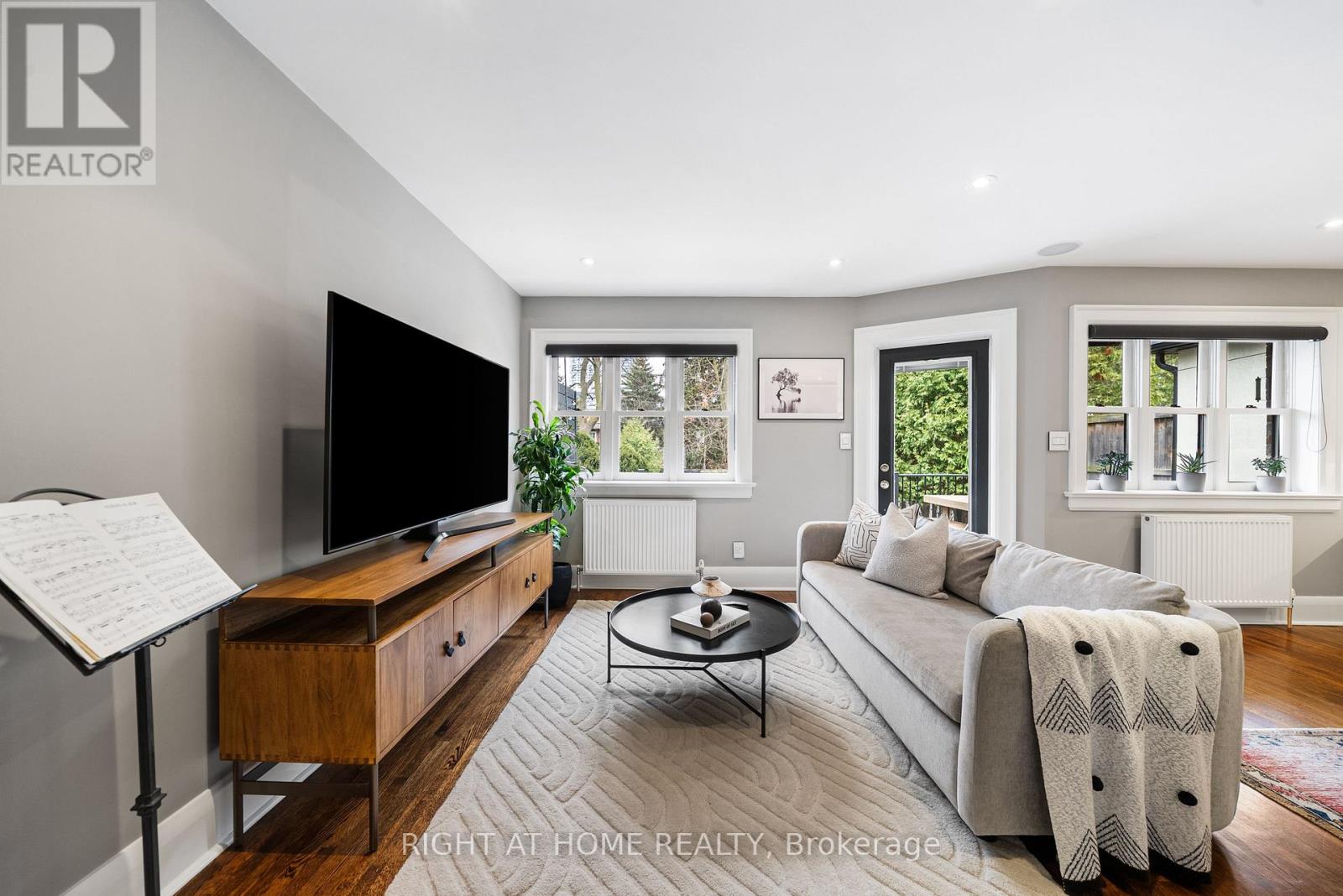 113 Eastbourne Avenue, Toronto, Ontario  M5P 2G4 - Photo 18 - C12953538