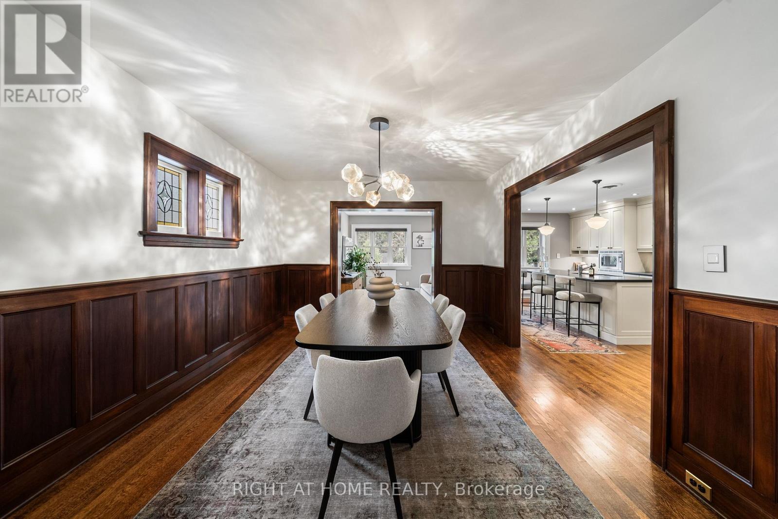 113 Eastbourne Avenue, Toronto, Ontario  M5P 2G4 - Photo 7 - C12953538