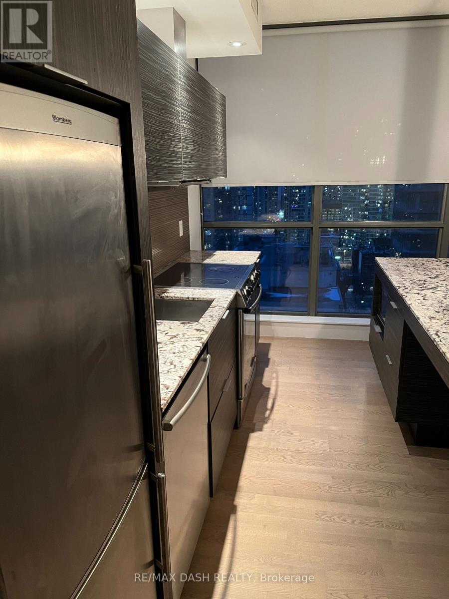 1907 - 8 Charlotte Street, Toronto, Ontario  M5V 0K4 - Photo 3 - C12953604