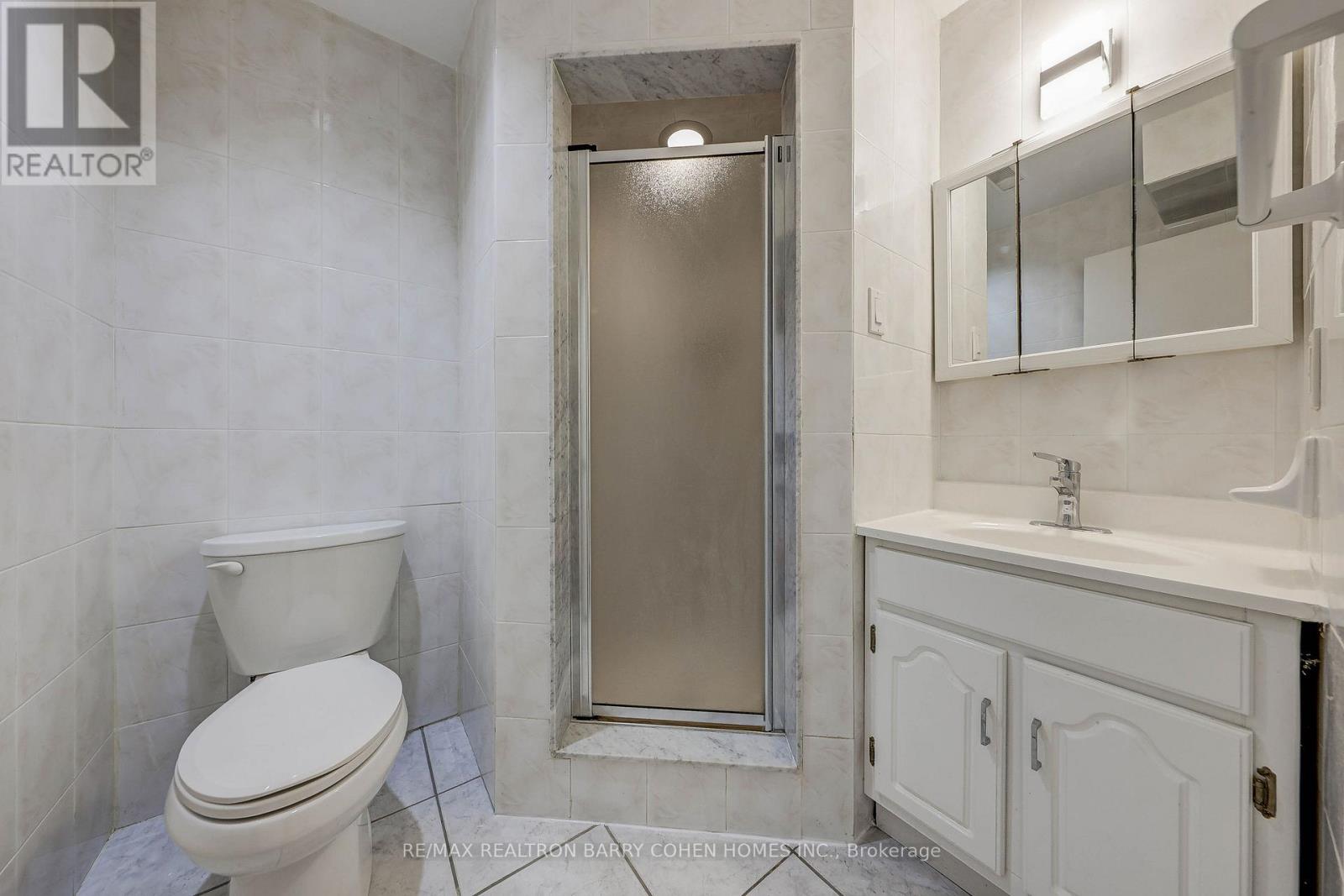 6 Bannatyne Drive, Toronto, Ontario  M2L 2N7 - Photo 38 - C12953646