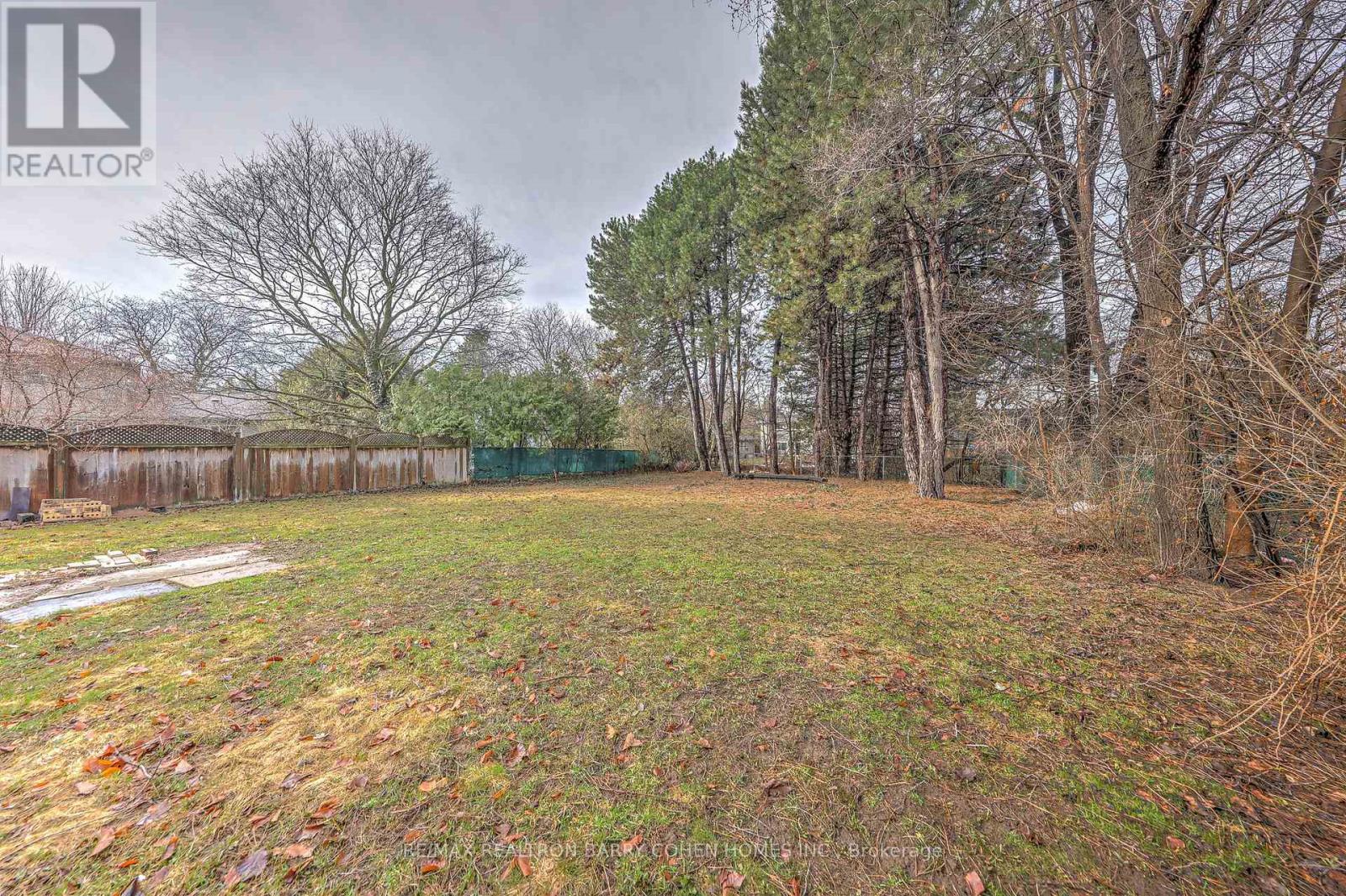 6 Bannatyne Drive, Toronto, Ontario  M2L 2N7 - Photo 43 - C12953646